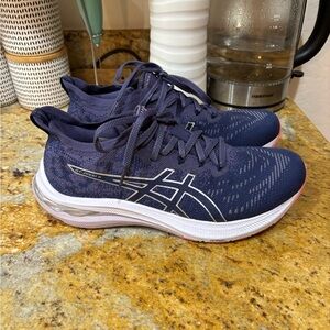 ASICS gt2000 11 size 9.5